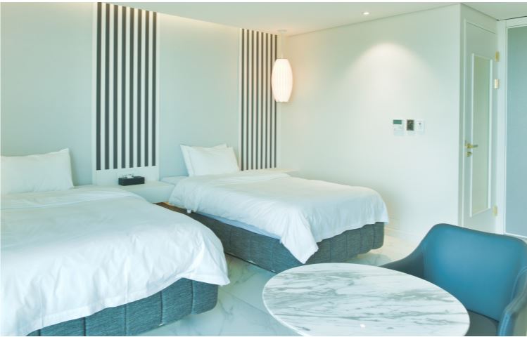 로얄 탑스텐 스위트