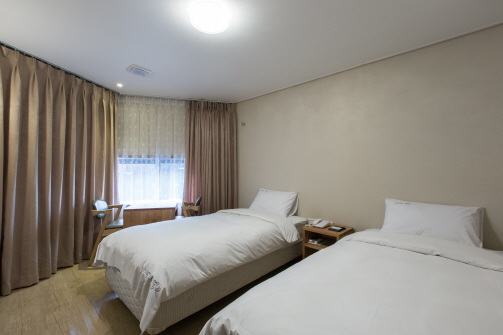 슈페리어 트윈룸(싱글2)