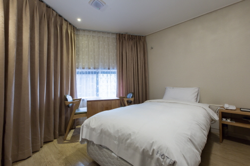 슈페리어 트윈룸(싱글2)