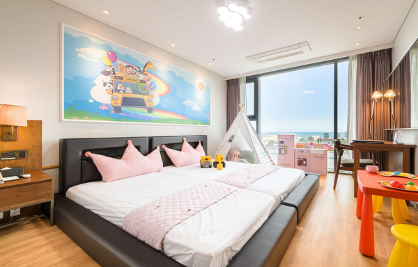 키즈 트윈 오션뷰 -성인2인+소인2인 조식포함