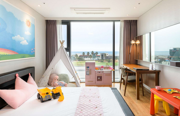 키즈 트윈 오션뷰 -성인2인+소인2인 조식포함