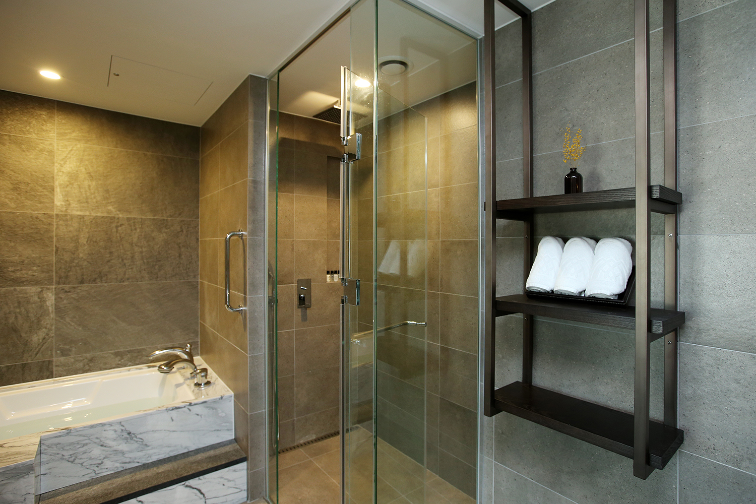 프리미어 스위트 