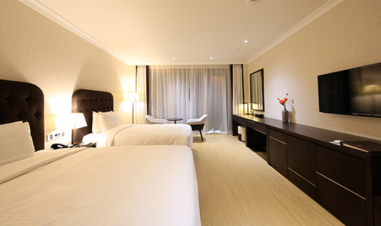 호텔-디럭스 (더블|트윈)-조식불포함